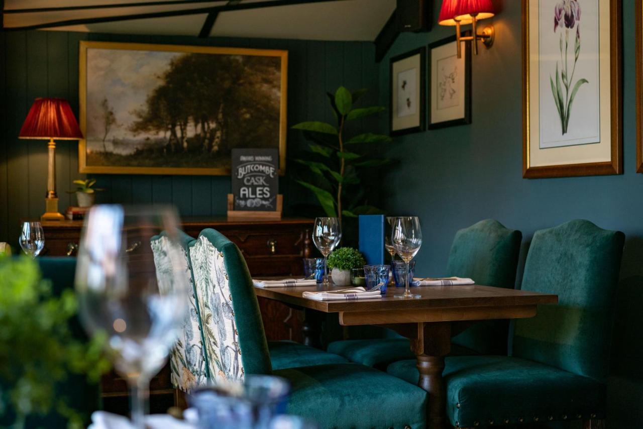High Corner Inn Godshill  Eksteriør billede
