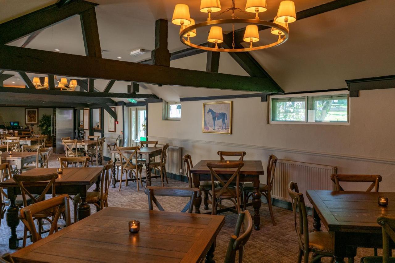 High Corner Inn Godshill  Eksteriør billede