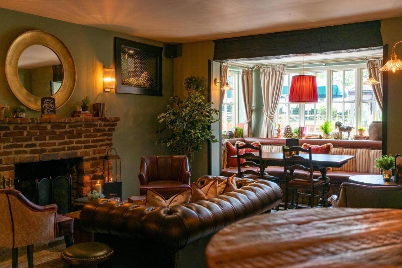 High Corner Inn Godshill  Eksteriør billede