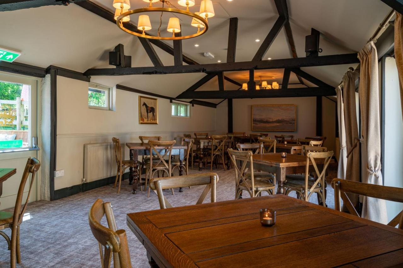 High Corner Inn Godshill  Eksteriør billede